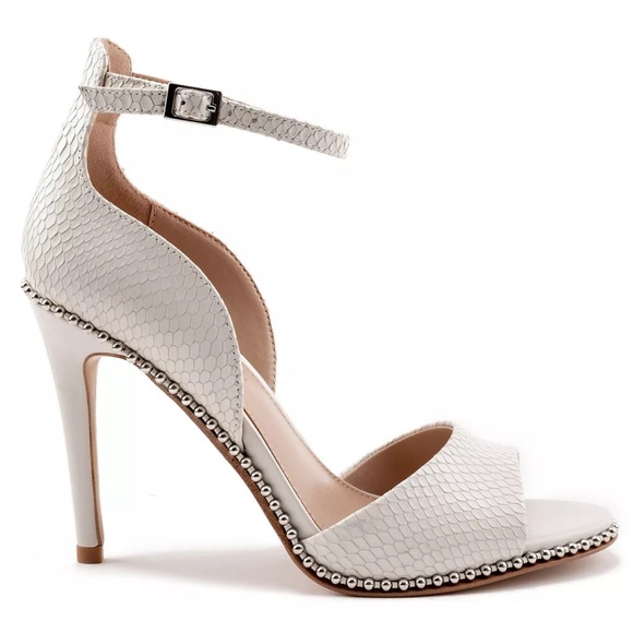 BCBG white Jessika dress sandals - Size 10 - Picture 3 of 8